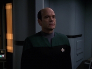 extant_StarTrek_VOY_7x24-RenaissanceMan_2122.jpg