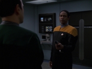 extant_StarTrek_VOY_7x24-RenaissanceMan_2124.jpg