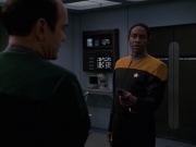 extant_StarTrek_VOY_7x24-RenaissanceMan_2128.jpg