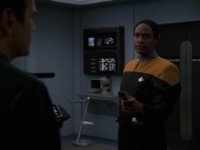 extant_StarTrek_VOY_7x24-RenaissanceMan_2139.jpg