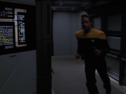 extant_StarTrek_VOY_7x24-RenaissanceMan_2165.jpg