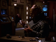 Filename=extant_StarTrek_VOY_7x24-RenaissanceMan_2483.jpg
Filesize=155KiB
Dimensions=1200x900
Date added=Jan 16, 2020 extant_StarTrek_VOY_7x24-RenaissanceMan_2483.jpg