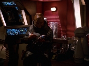 Filename=extant_StarTrek_VOY_7x24-RenaissanceMan_2496.jpg
Filesize=174KiB
Dimensions=1200x900
Date added=Jan 16, 2020 extant_StarTrek_VOY_7x24-RenaissanceMan_2496.jpg