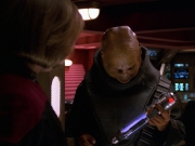 extant_StarTrek_VOY_7x24-RenaissanceMan_2517.jpg