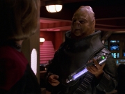 extant_StarTrek_VOY_7x24-RenaissanceMan_2519.jpg