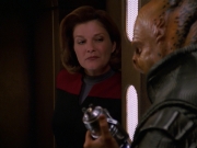 extant_StarTrek_VOY_7x24-RenaissanceMan_2557.jpg
