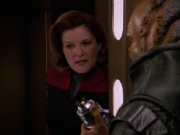 extant_StarTrek_VOY_7x24-RenaissanceMan_2567.jpg