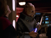 extant_StarTrek_VOY_7x24-RenaissanceMan_2576.jpg