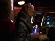 extant_StarTrek_VOY_7x24-RenaissanceMan_2577.jpg