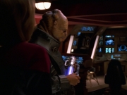 extant_StarTrek_VOY_7x24-RenaissanceMan_2578.jpg