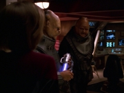 extant_StarTrek_VOY_7x24-RenaissanceMan_2580.jpg