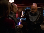 extant_StarTrek_VOY_7x24-RenaissanceMan_2582.jpg