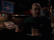 extant_StarTrek_VOY_7x24-RenaissanceMan_2619.jpg