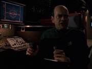 extant_StarTrek_VOY_7x24-RenaissanceMan_2620.jpg