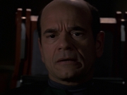 extant_StarTrek_VOY_7x24-RenaissanceMan_2650.jpg