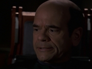 extant_StarTrek_VOY_7x24-RenaissanceMan_2651.jpg