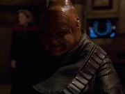 extant_StarTrek_VOY_7x24-RenaissanceMan_2665.jpg