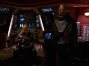extant_StarTrek_VOY_7x24-RenaissanceMan_2671.jpg