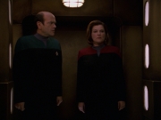 extant_StarTrek_VOY_7x24-RenaissanceMan_2682.jpg