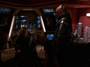 extant_StarTrek_VOY_7x24-RenaissanceMan_2700.jpg