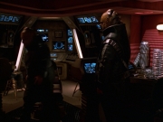 extant_StarTrek_VOY_7x24-RenaissanceMan_2701.jpg