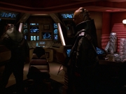 extant_StarTrek_VOY_7x24-RenaissanceMan_2702.jpg