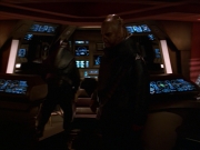 extant_StarTrek_VOY_7x24-RenaissanceMan_2703.jpg