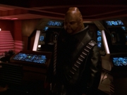 extant_StarTrek_VOY_7x24-RenaissanceMan_2704.jpg