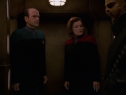 extant_StarTrek_VOY_7x24-RenaissanceMan_2712.jpg