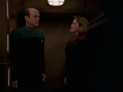 extant_StarTrek_VOY_7x24-RenaissanceMan_2714.jpg