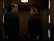 extant_StarTrek_VOY_7x24-RenaissanceMan_2715.jpg