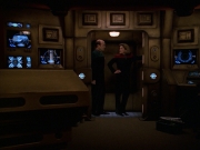 extant_StarTrek_VOY_7x24-RenaissanceMan_2743.jpg
