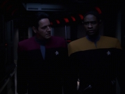 extant_StarTrek_VOY_7x24-RenaissanceMan_2812.jpg