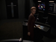 extant_StarTrek_VOY_7x24-RenaissanceMan_2843.jpg