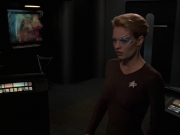 extant_StarTrek_VOY_7x24-RenaissanceMan_2849.jpg
