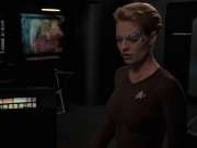 extant_StarTrek_VOY_7x24-RenaissanceMan_2851.jpg