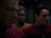 extant_StarTrek_VOY_7x24-RenaissanceMan_2904.jpg