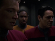 extant_StarTrek_VOY_7x24-RenaissanceMan_2905.jpg