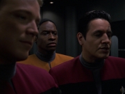 extant_StarTrek_VOY_7x24-RenaissanceMan_2911.jpg