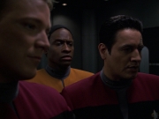 extant_StarTrek_VOY_7x24-RenaissanceMan_2912.jpg