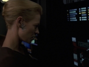 extant_StarTrek_VOY_7x24-RenaissanceMan_2916.jpg