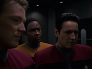 extant_StarTrek_VOY_7x24-RenaissanceMan_2925.jpg