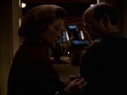 extant_StarTrek_VOY_7x24-RenaissanceMan_2953.jpg