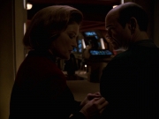 extant_StarTrek_VOY_7x24-RenaissanceMan_2956.jpg