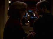 extant_StarTrek_VOY_7x24-RenaissanceMan_2957.jpg