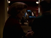 extant_StarTrek_VOY_7x24-RenaissanceMan_2960.jpg