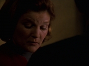 extant_StarTrek_VOY_7x24-RenaissanceMan_2967.jpg