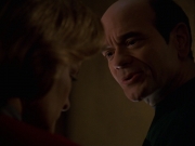 extant_StarTrek_VOY_7x24-RenaissanceMan_2980.jpg
