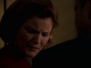 extant_StarTrek_VOY_7x24-RenaissanceMan_2985.jpg