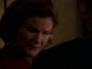 extant_StarTrek_VOY_7x24-RenaissanceMan_2988.jpg
